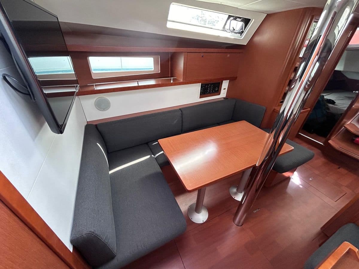 2016 Beneteau Oceanis 41