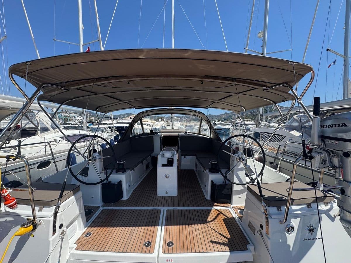 2025 Jeanneau Sun Odyssey 490