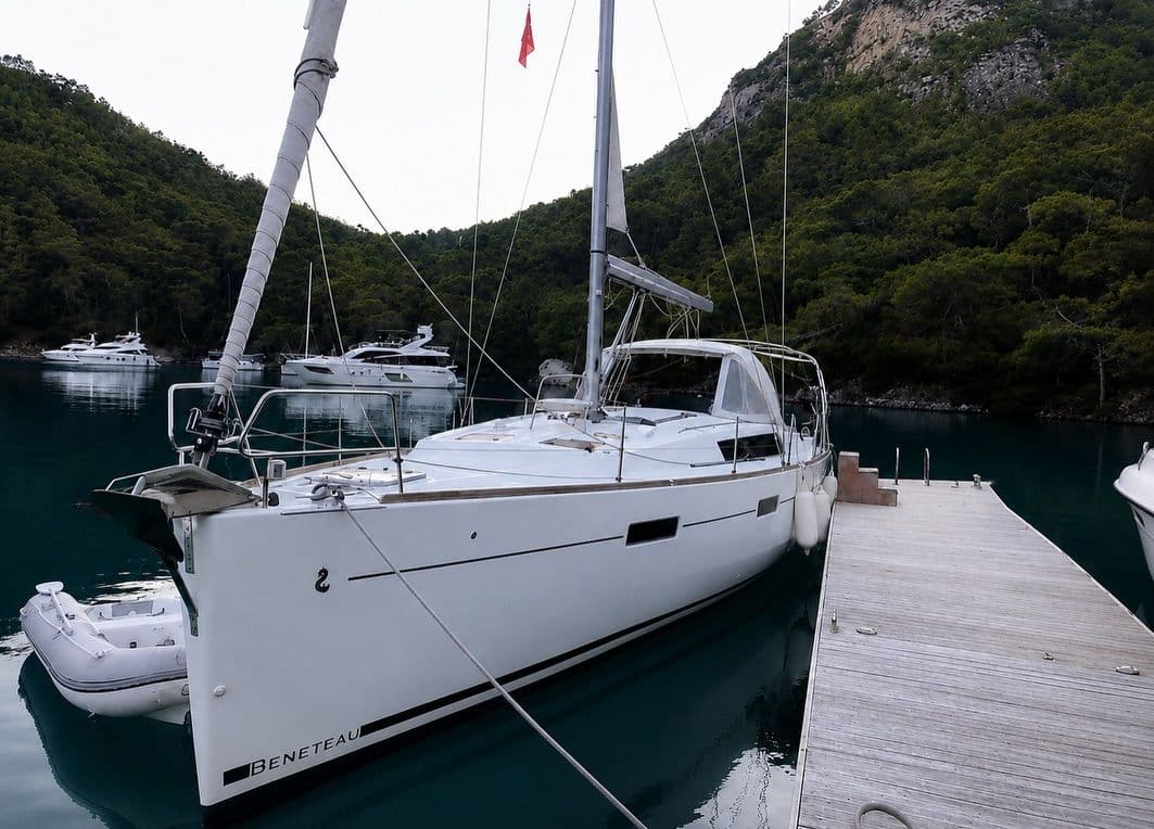 Beneteau Oceanis 45 Türk Bayraklı