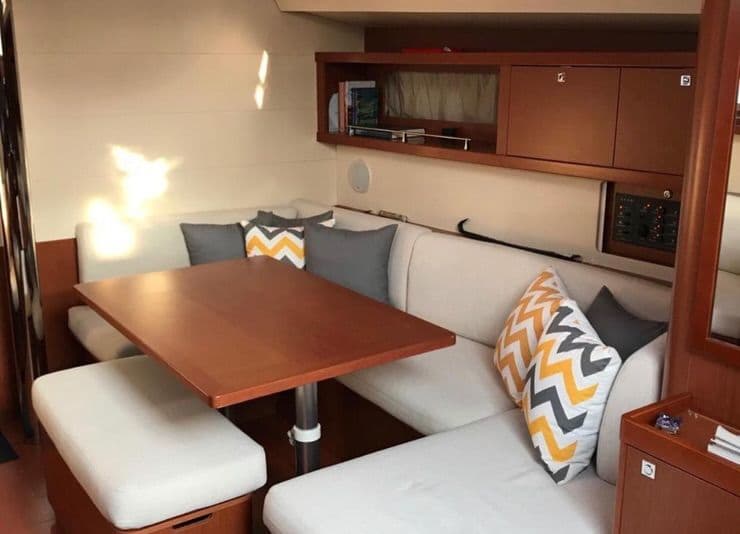 Beneteau Oceanis 45