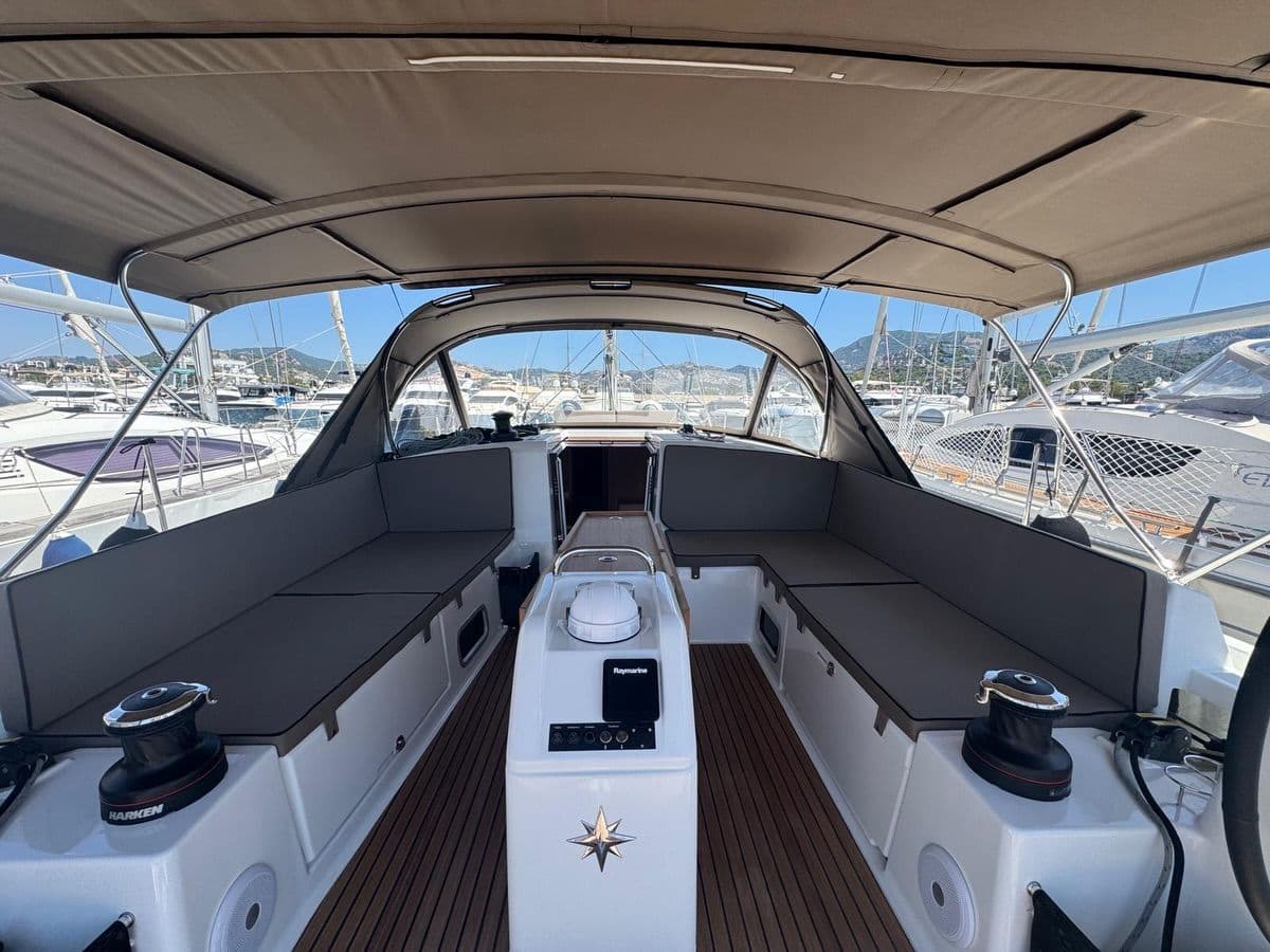 2025 Jeanneau Sun Odyssey 490