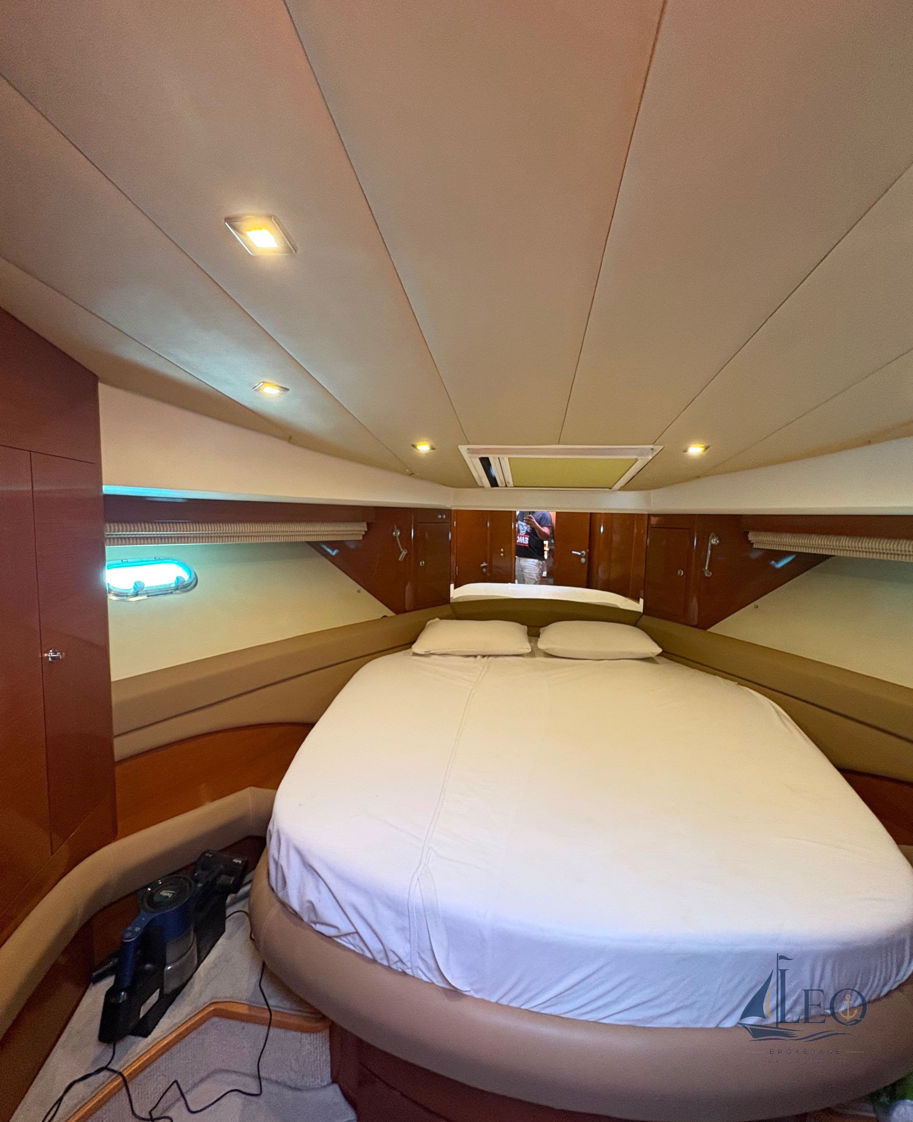 2010 PRESTIGE 50